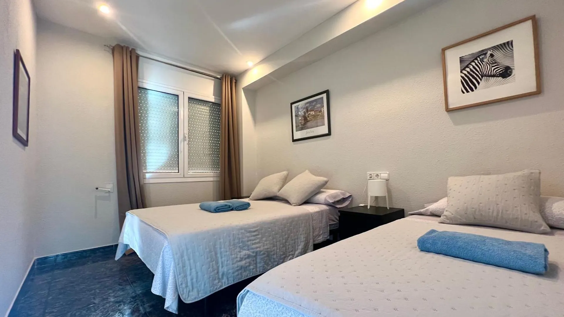 Apartamentos Playa Badalona 0*,  Spain