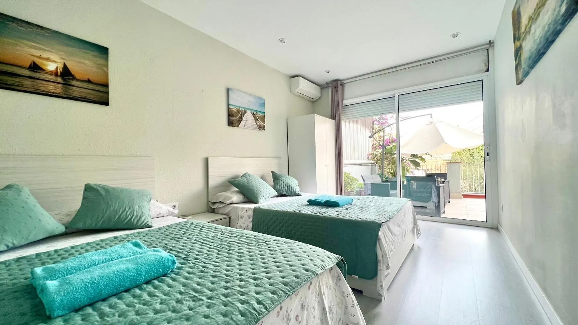 Apartamentos Playa Badalona
